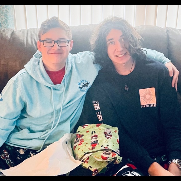 Welcome to My Closet! - Picture 3 of 4